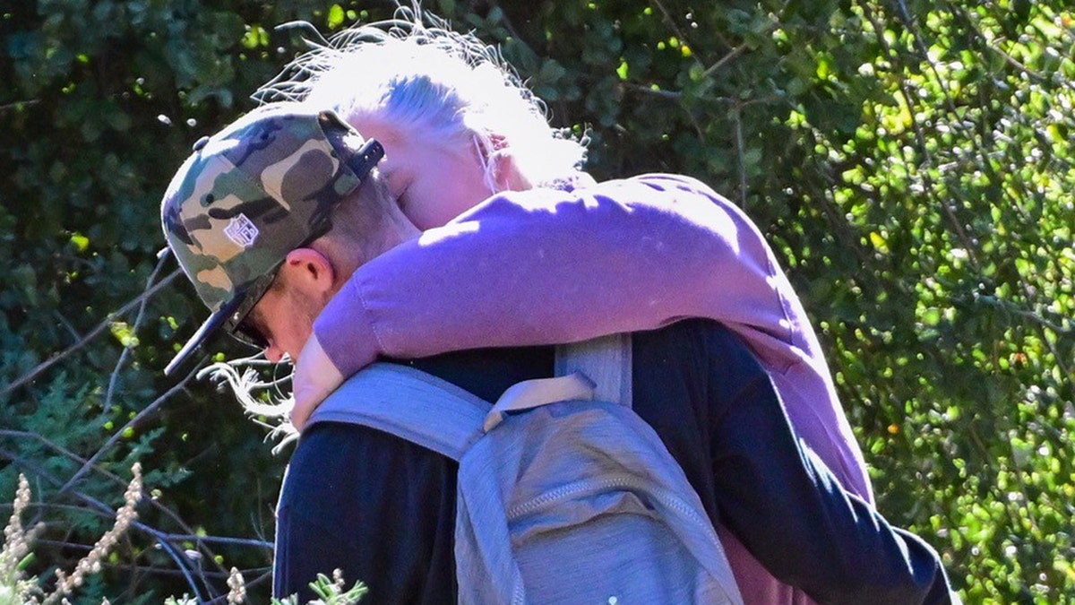 Mama June cozies up to Justin Stroud on a hike outside L.A.