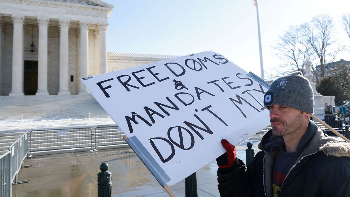 PROTESTER-VACCINE-MANDATES-SUPREME-COURT