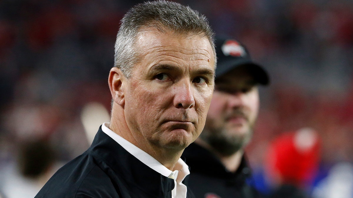 Urban Meyer looks on during Ohio State game