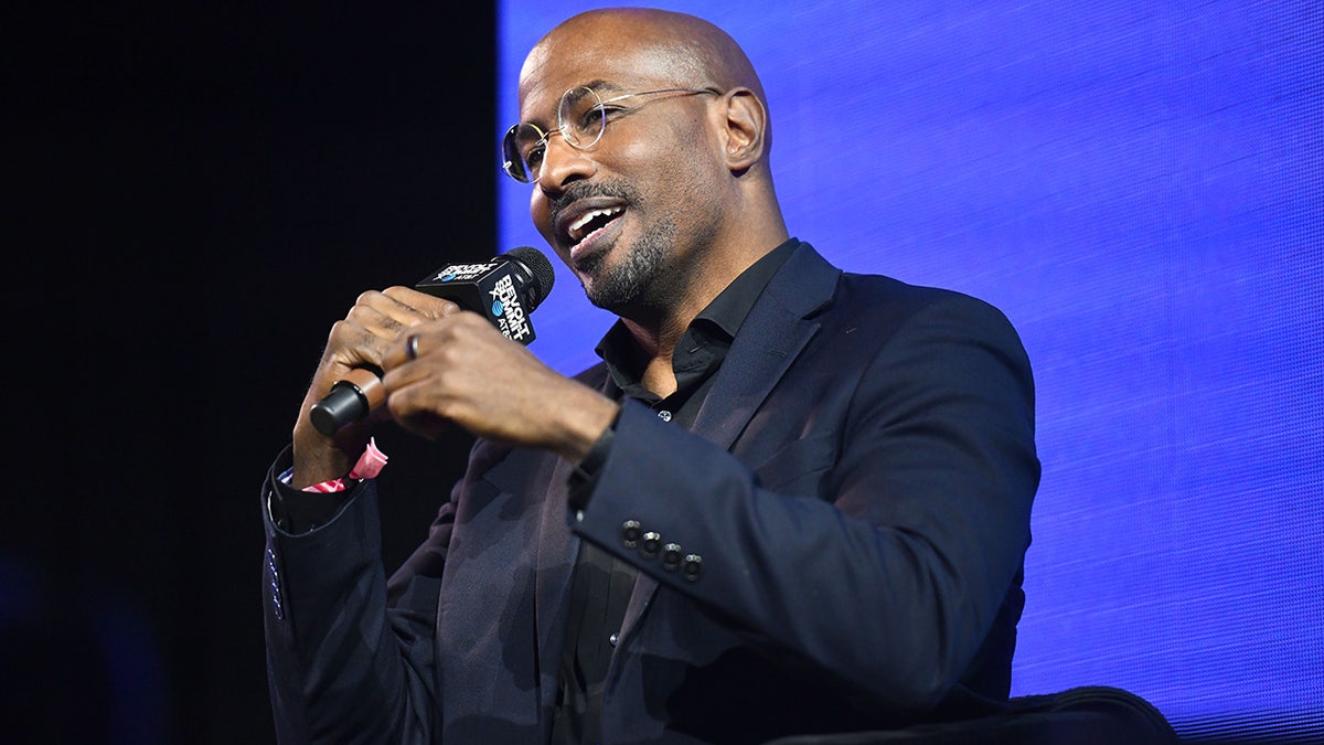 Van Jones said it is alright for a president to be meandering-- as long as the administration's winning. (Photo by Scott Dudelson/Getty Images)