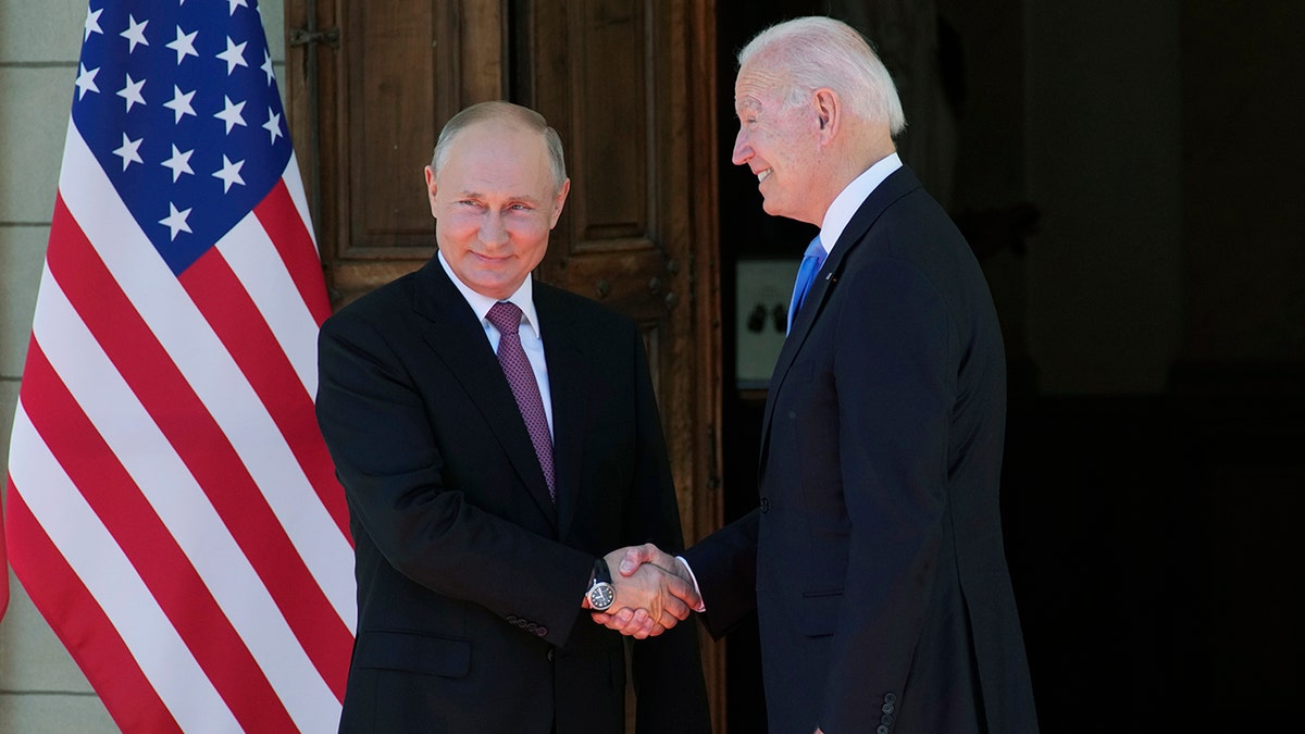 Russian President Vladimir Putin, left, and U.S President Joe Biden