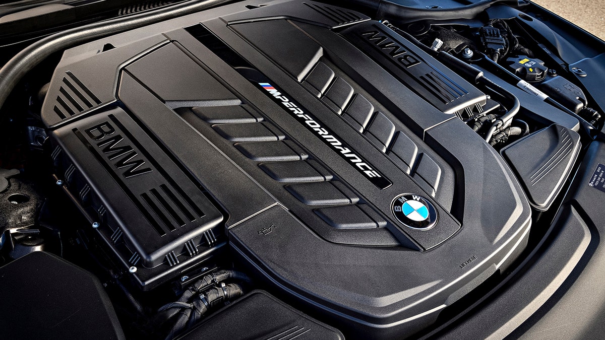 BMW v12
