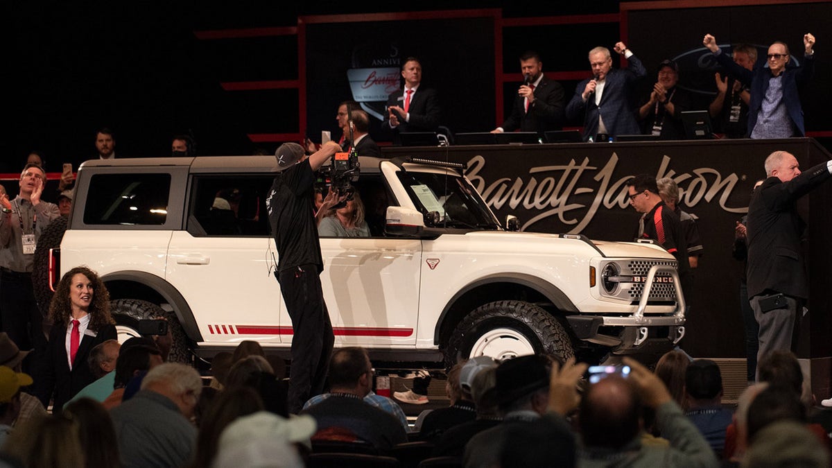 A Ford Bronco was auctioned at the Barrett-Jackson Scottsdale event for $500,000 to raise money for the Pope Francis Center.