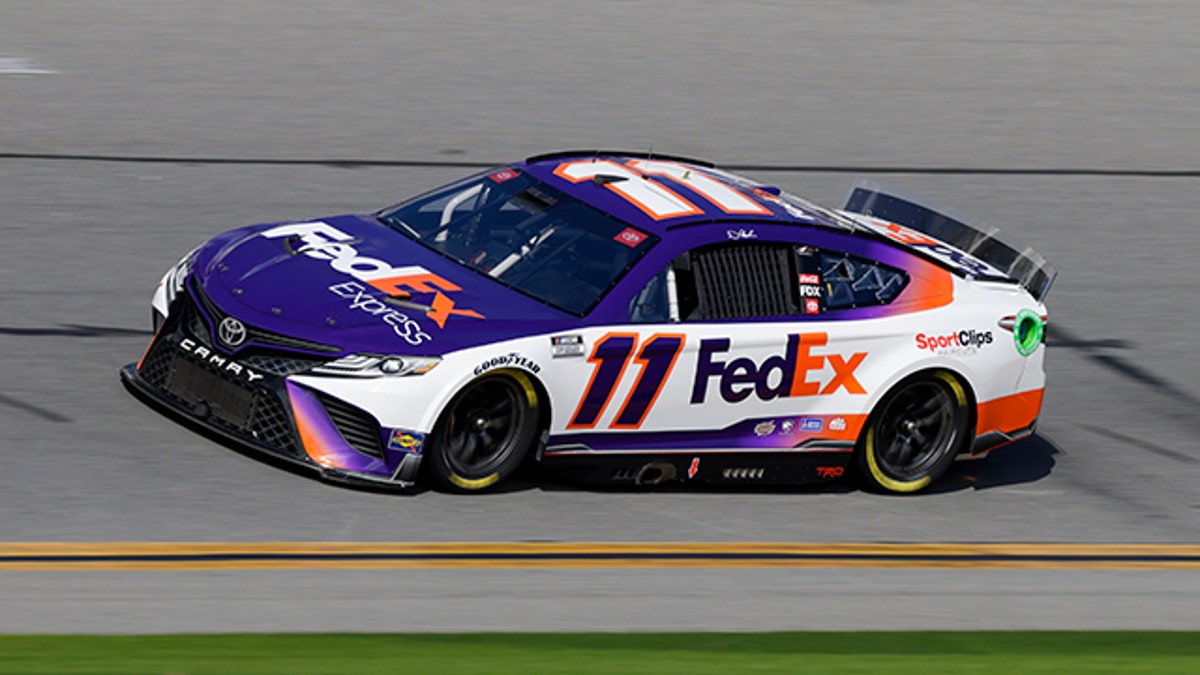  Denny Hamlin driving the #11 FedEx Camry