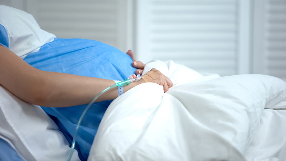 pregnant woman in hospital