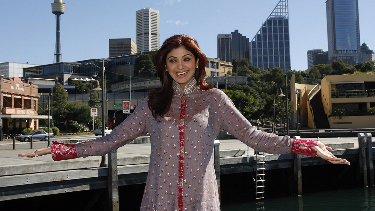 Bollywood actress Shilpa Shetty enjoys the foreshores of Sydney Harbour after promoting her film "Life in A ... Metro."