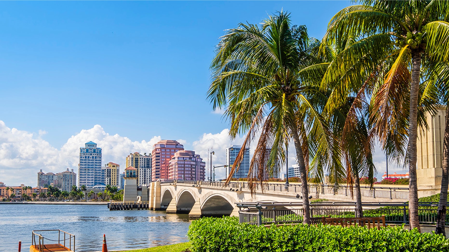 Floridians respond to flyers telling ‘woke’ New Yorkers to stay out of Sunshine State Floridians respond to flyers telling ‘woke’ New Yorkers to stay out of Sunshine State