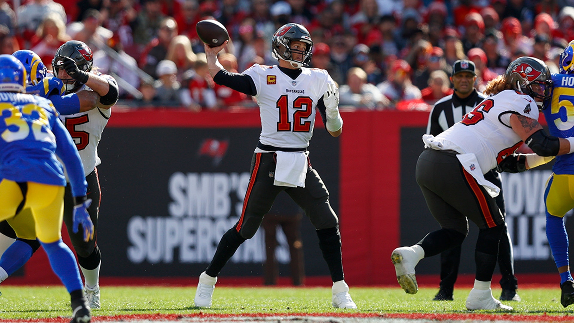 Tampa Bay Buccaneers quarterback Tom Brady (12) during the NFC Divisional playoff game between the Los Angeles Rams and the Tampa Bay Buccaneers on January 23, 2022, at Raymond James Stadium in Tampa , FL.