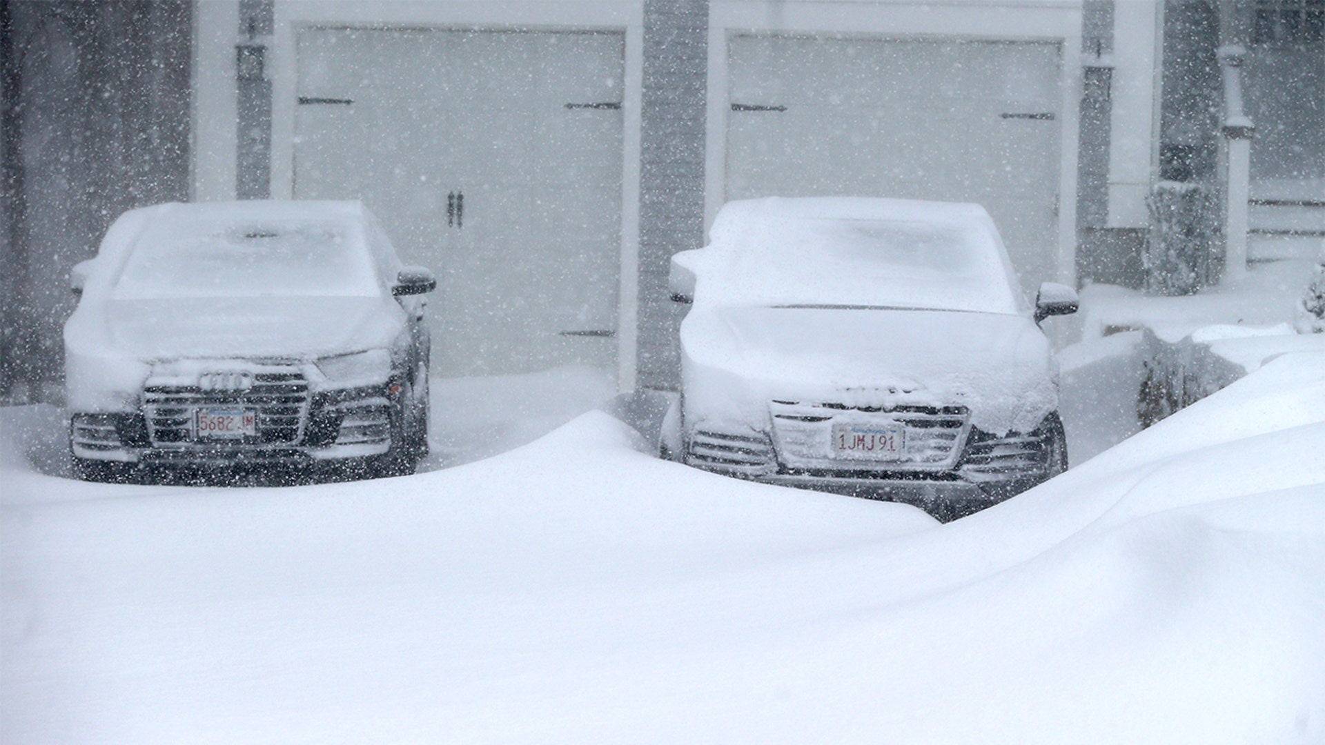Snow drifts start to get bigger as storm grows stronger in Cohasset, MA on Jan. 29, 2022 in near whiteout conditions.