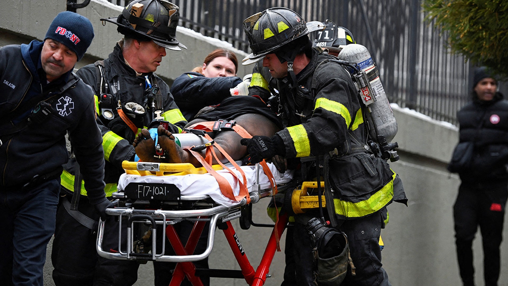 PHOTOS Bronx apartment building fire kills multiple people, including