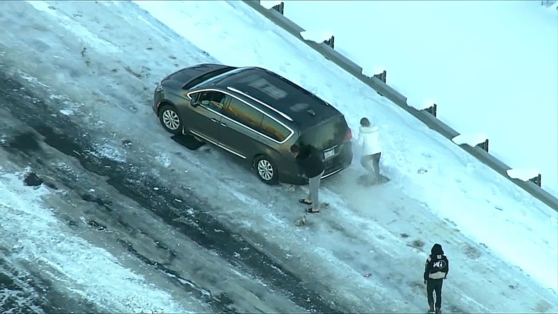 nterstate 95 in Virginia was closed northbound and southbound from Dumfries (Exit 152) to Carmel Church (Exit 104). 