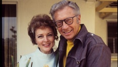 Betty White's guest appearance as herself on 'The Odd Couple' alongside husband Allen Ludden resurfaces