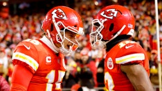 Chiefs dismantle Steelers in wild-card round, showdown with Bills next
