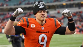 Joe Burrow, Ja'Marr Chase lead Bengals to comeback win over Chiefs, clinch AFC North title