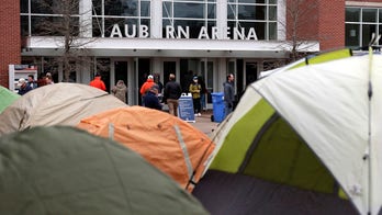 Streaking No. 2 Auburn wins 80-71 over No. 12 Kentucky