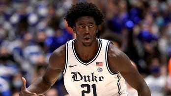 Griffin hits 5 3s, No. 6 Duke beats Syracuse 79-59