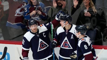 Avalanche beat Blackhawks 2-0, extend record home streak to 16