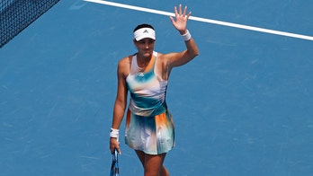 Garbiñe Muguruza is perfect 10 in Australian Open's 1st round