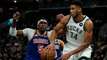 Giannis Antetokounmpo has triple-double, Bucks rip Warriors