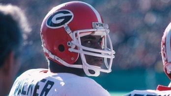 Herschel Walker leads Georgia celebration as Bulldogs beat Alabama for national title