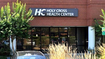 Maryland inmate tries to escape hospital after feigning illness, attacks sheriff's deputies: report