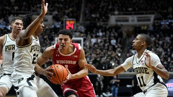 Johnny Davis scores 37 in No. 23 Badgers' win over No. 3 Purdue