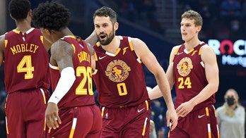 Evan Mobley, Kevin Love help Cavaliers rally past Pacers