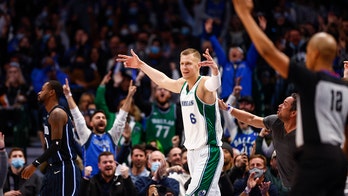 Kristaps Porzingis starts fast in return, Mavs roll past Magic