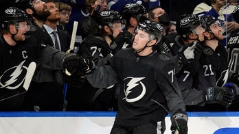 Lightning hand Stars 7th straight road loss