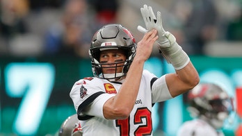 Tom Brady breaks silence on retirement reports