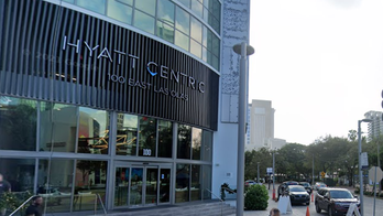 Parachutist injured after jumping from top of Fort Lauderdale hotel