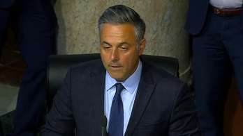 LA councilman proposes pay cut for elected leaders if homeless encampments are not banned