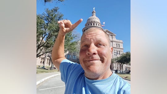 Former Uber driver bikes to all 50 state capitals in 1 year