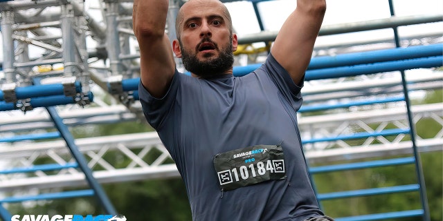 Surgeon Mark Shrime is also a competitive athlete. En una nueva entrevista, he explains why we must change our relationship with the notion of "failure."