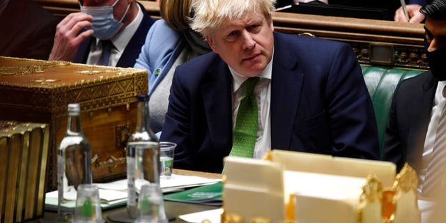 19 janvier 2022 : Sur cette photo fournie par le Parlement britannique, le Premier ministre britannique Boris Johnson assiste aux questions du Premier ministre à la Chambre des communes à Londres (Jessica Taylor/Parlement britannique via AP, File)