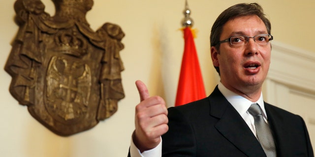 El aliado histórico de Rusia está ignorando a Putin en el creciente cambio hacia la Unión Europea 5 El primer ministro serbio, Aleksandar Vucic, da una conferencia de prensa en Belgrado, Serbia, el 14 de enero de 2016.