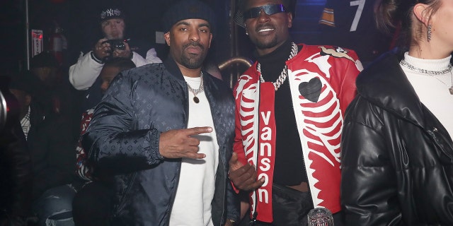 DJ Clue and Antonio Brown attend Antonio Brown's single release party at Sins of Sapphire on January 09, 2022 ニューヨーク市で.