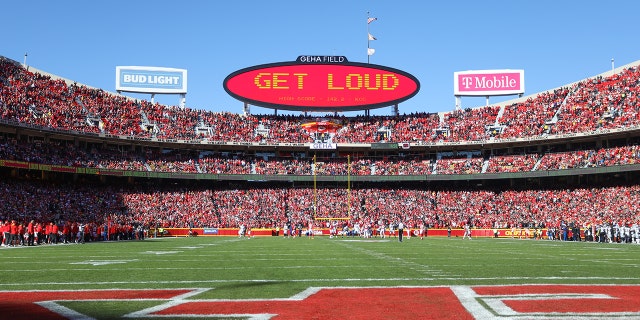 A wide view from the end zone as the scoreboard implores the crowd to Get Loud in the fourth quarter of an NFL game between the Las Vegas Raiders and Kansas City Chiefs on Dec 12, 2021, at GEHA Field at Arrowhead Stadium in Kansas City, Misuri.