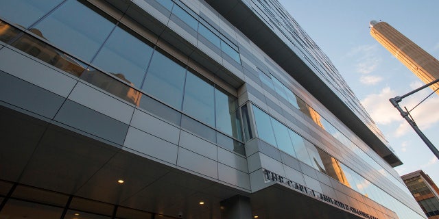 O Carl J. e Ruth Shapiro Cardiovascular Center no Brigham and Woman's Hospital em Boston, MA.  Brigham and Woman's Hospital em parte da Partners Healthcare e um hospital universitário da Harvard Medical School.  (Foto de Rick Friedman/rickfriedman.com/Corbis via Getty Images)