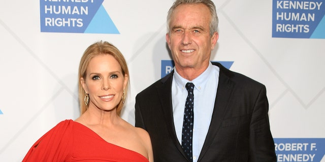 Cheryl Hines and Robert f.  Kennedy jr smiling