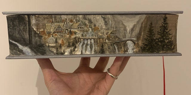 Maisie Jackson, 22, from England, has gone viral on TikTok for her incredible artwork: beautiful paintings on the edges of book pages.