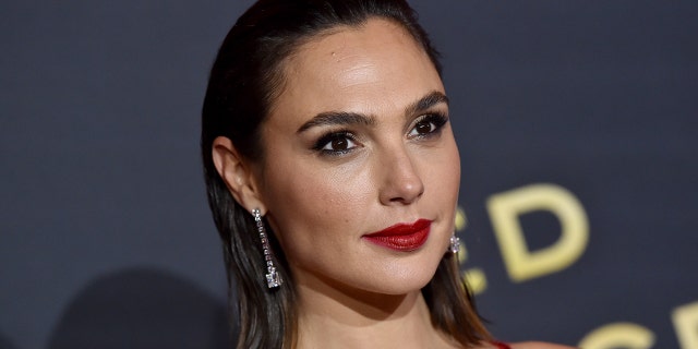 The video featured cameos from the likes of Natalie Portman, Jimmy Fallon, Zoë Kravitz, Will Ferrell, Amy Adams, James Marsden, Mark Ruffalo, Sarah Silverman, Sia and Maya Rudolph.