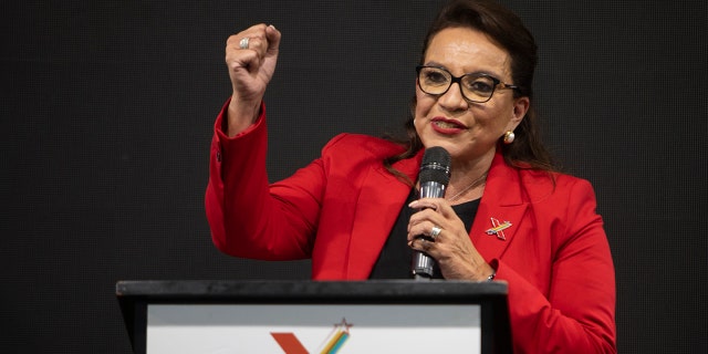 Xiomara Castro speaks at a press conference on November 28, 2021 in Tegucigalpa, Honduras. (Photo by Inti Ocon/Getty Images)