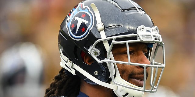 Bud Dupree #48 of the Tennessee Titans in action during the game against the Pittsburgh Steelers at Heinz Field on Dec. 19, 2021 in Pittsburgh, Pennsylvania.