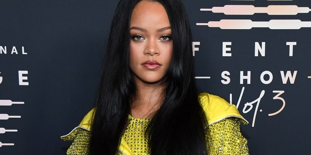 Rihanna proudly flaunted her growing baby bump over the weekend in New York City.