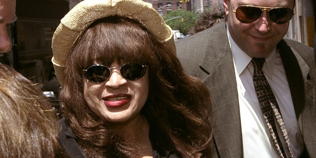 Singer Ronnie Spector arrives at N.Y. County Supreme Court where she is sued her ex-husband Phil Spector for royalties.