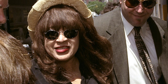 Singer Ronnie Spector arrives at N.Y. County Supreme Court where she is sued her ex-husband Phil Spector for royalties.