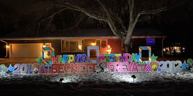 Beckett and Freya Humenny, who both recently turned 10, first made headlines in 2012 after being born in different years. They celebrated their birthdays by taking a family trip to a bowling ally near their Minnesota home.