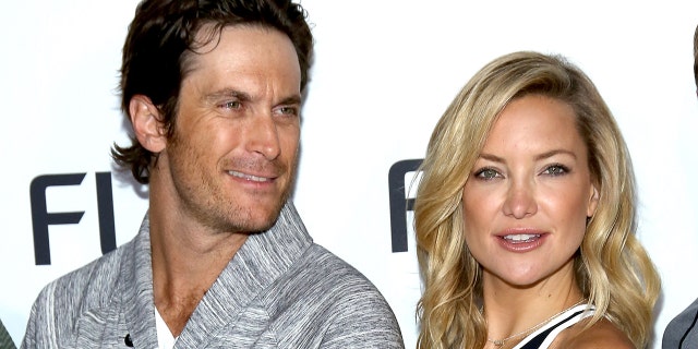 Oliver Hudson and Kate Hudson now co-host a podcast called "Sibling Revelry."