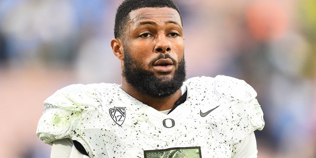 Oregon Ducks defensive end Kayvon Thibodeaux after the UCLA Bruins game on Oct. 23, 2021, at the Rose Bowl in Pasadena, California.